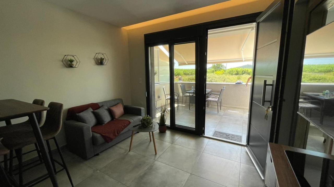 Thalassa Apartment Néa Péramos 외부 사진