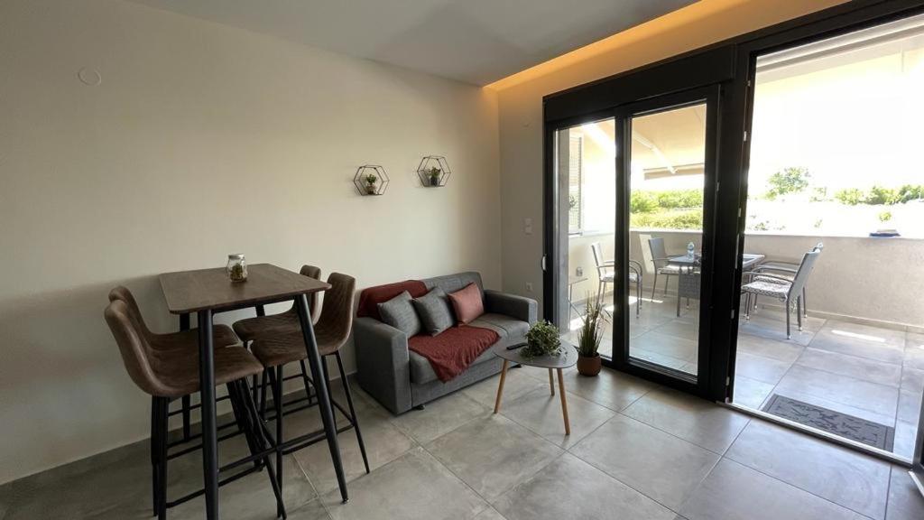 Thalassa Apartment Néa Péramos 외부 사진